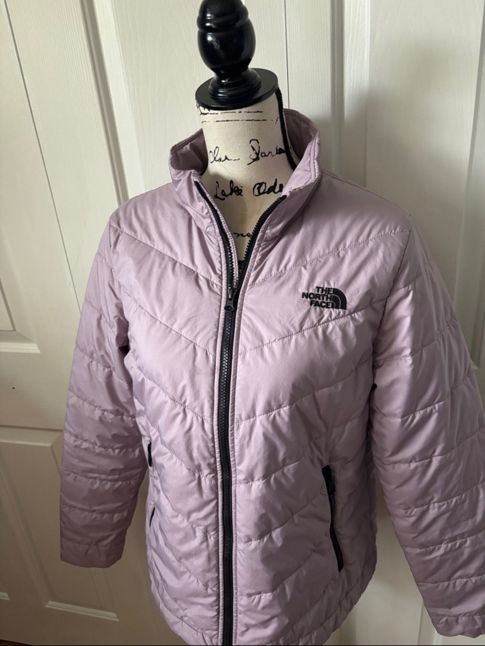 The North Face Quilted Fitted woman’s jacket sz Medium - Picture 2 of 9